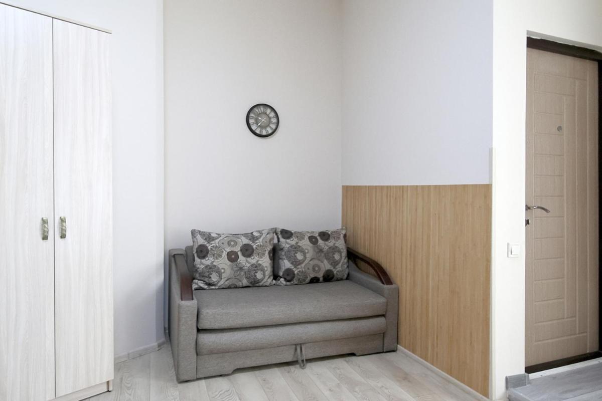 Buk Apartments On Doroshenka 25 Lviv Exterior photo