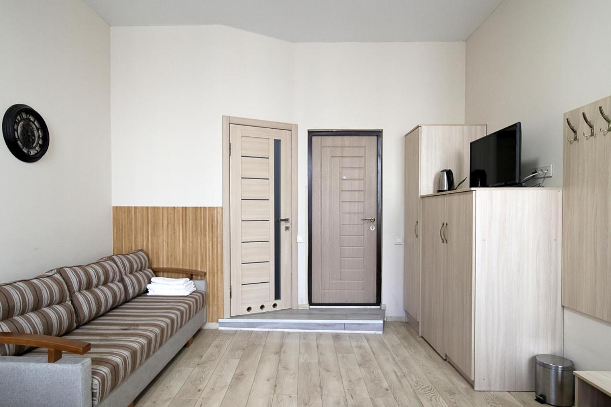Buk Apartments On Doroshenka 25 Lviv Exterior photo